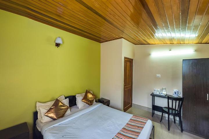 The Maplewood Resort 3