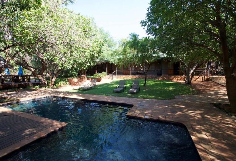 Tuskers Bush Lodge B&b 12