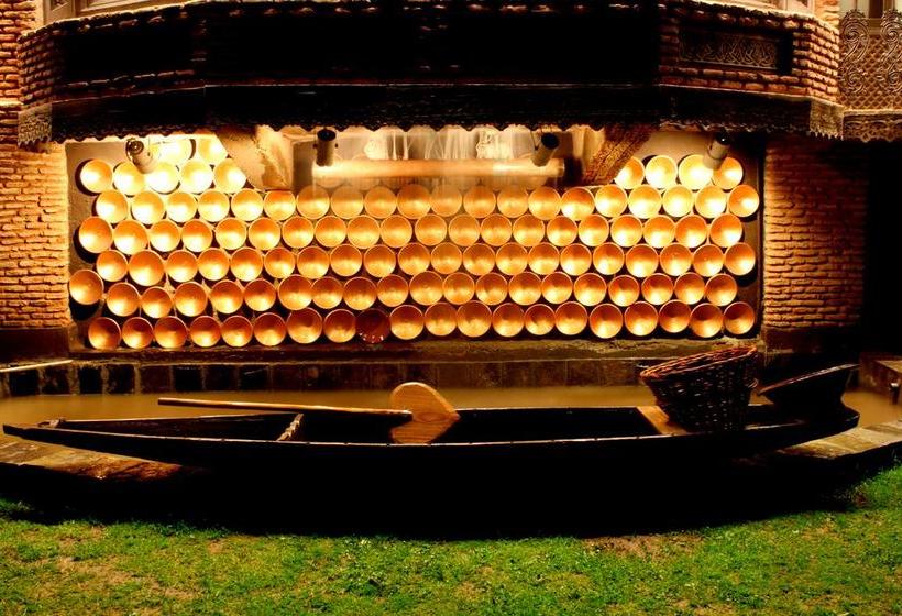 Hotel The Villagio 10