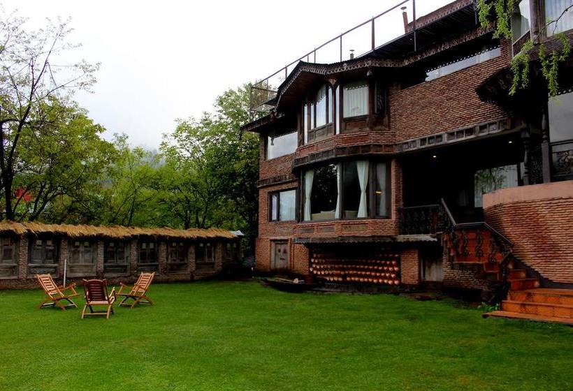 Hotel The Villagio 18