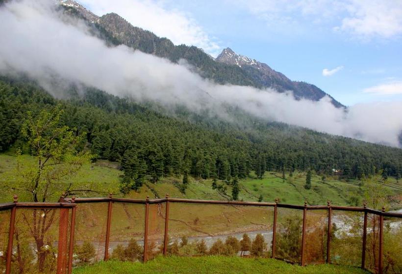 Hotel The Villagio 8