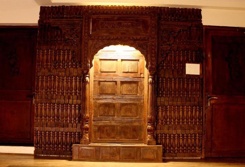 Hotel The Villagio 9