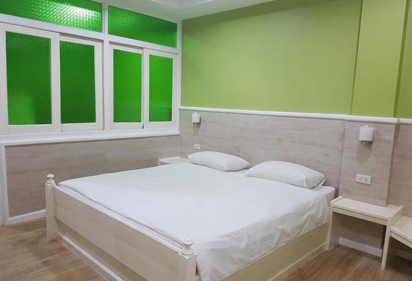 Hotel Jatuporn Mansion