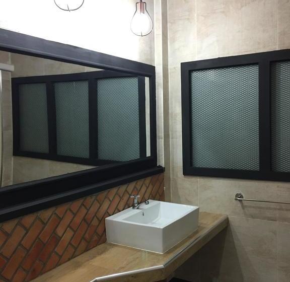 Hotel Jatuporn Mansion 19