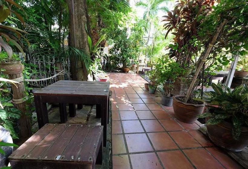 Hotel Jatuporn Mansion 2