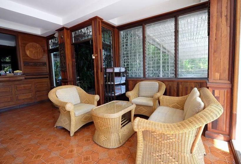 Hotel Jatuporn Mansion 3