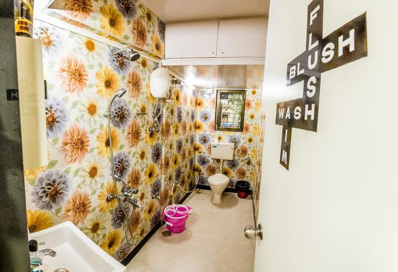 Airport Hostel Bombay Backpackers 14