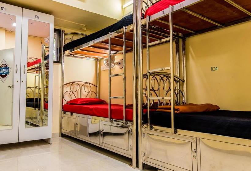 Airport Hostel Bombay Backpackers 4