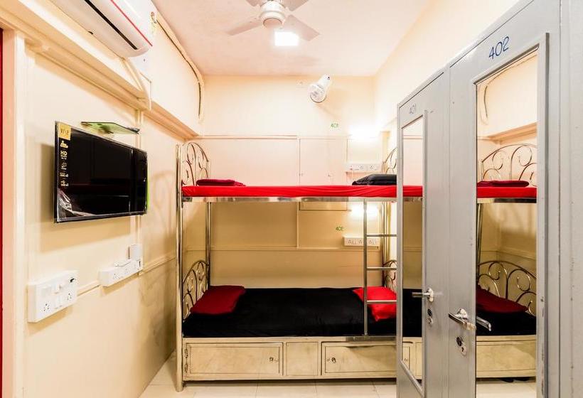 Airport Hostel Bombay Backpackers 6