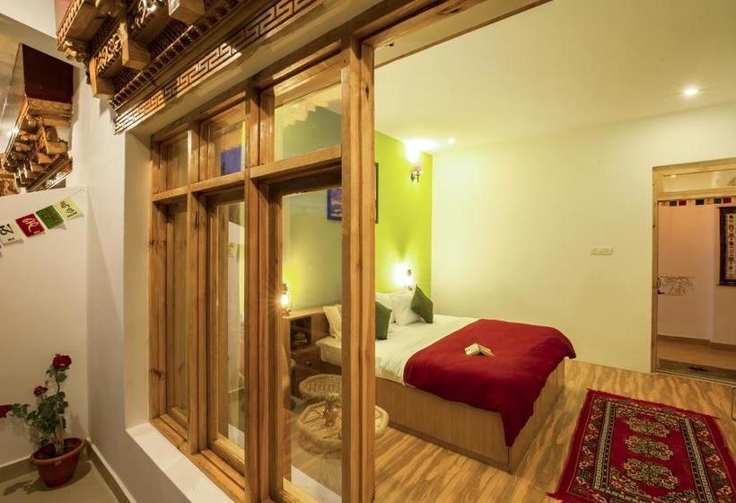 Hostel Zostel Leh 13