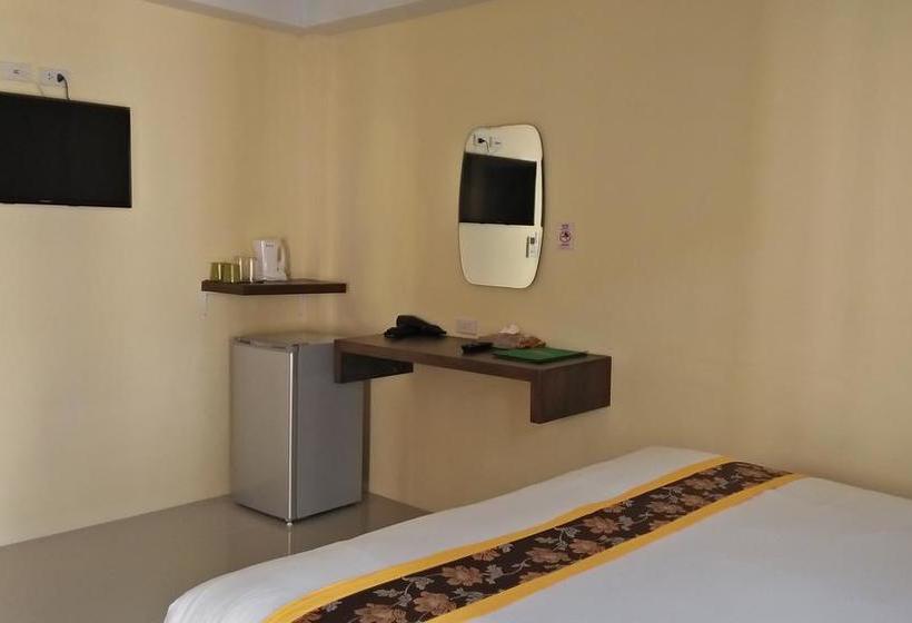 Hotel Anyavee Nammao Beach Resort 1