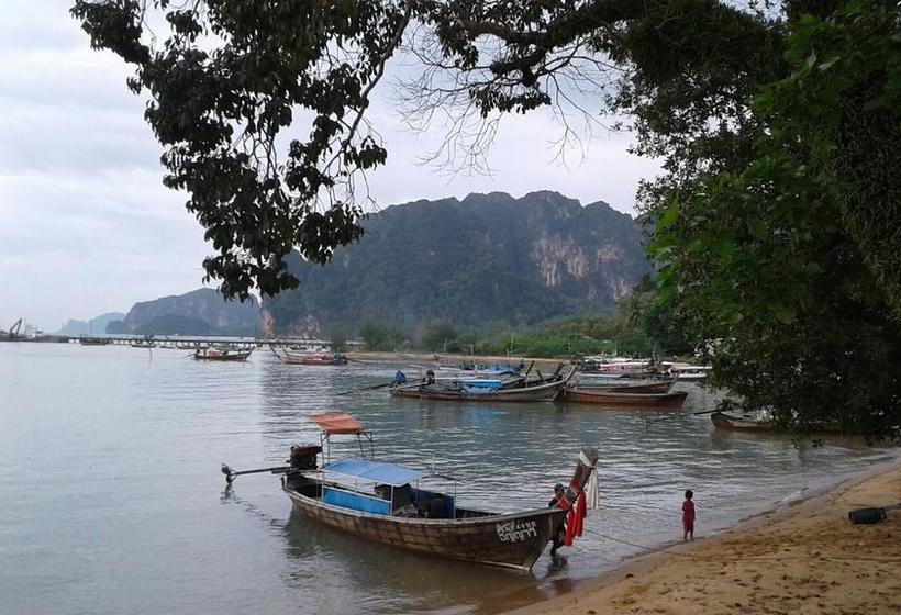 Hotel Anyavee Nammao Beach Resort 6