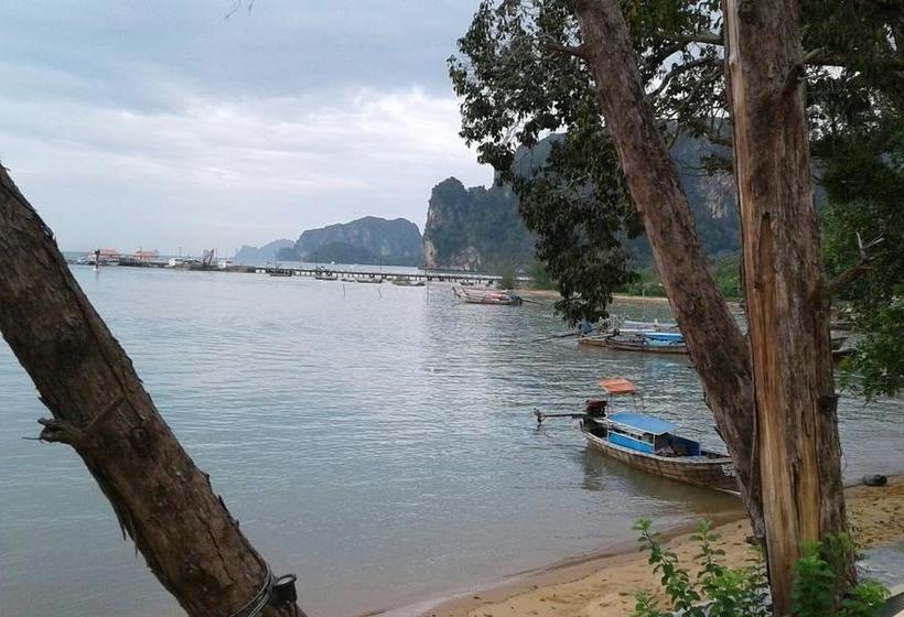 Hotel Anyavee Nammao Beach Resort 8