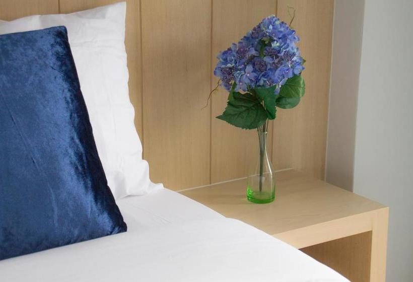 Hotel Charisma Residence 12