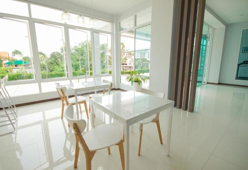 Hotel Charisma Residence 9