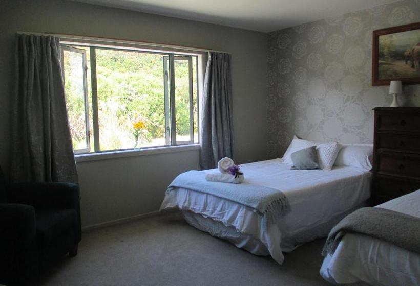 Brackish Beach B & B 6