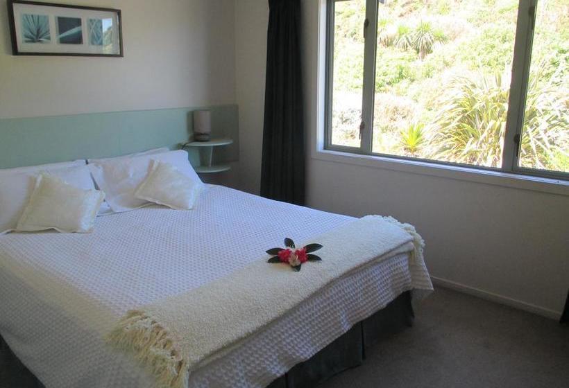 Brackish Beach B & B 8