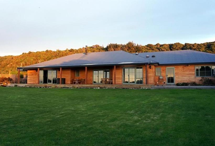 Brackish Beach B & B 9