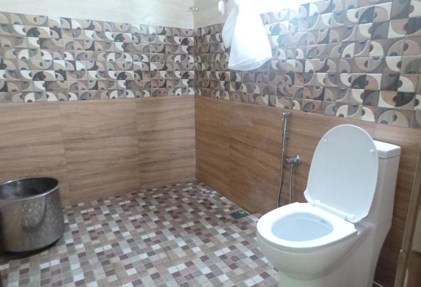 Hotel Orange Wood Resort 13