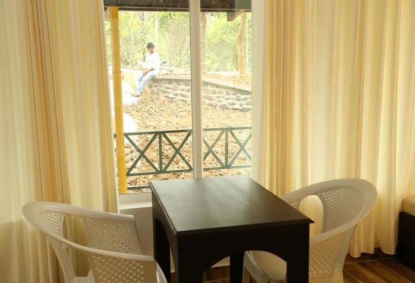 Hotel Orange Wood Resort 4