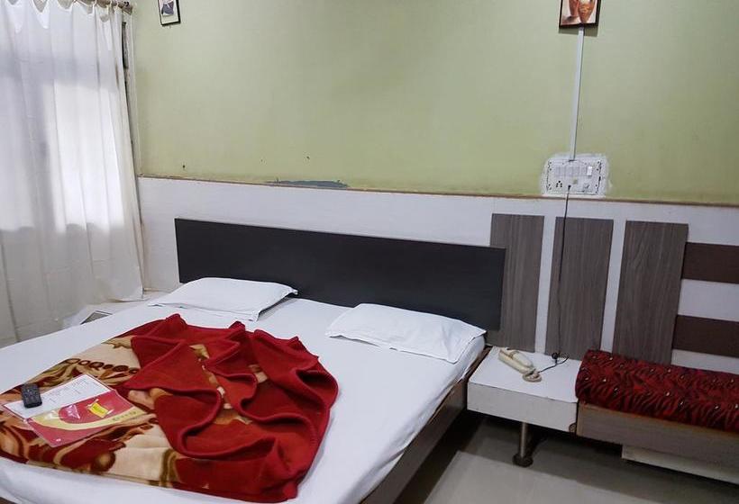 Hotel Ravi Ranjana S 7