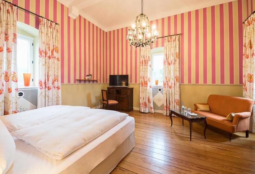 Hotel Gästehaus Schloss Saareck 6