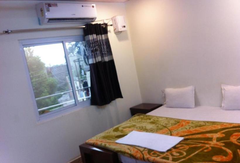 Hotel Brand Newmarc Blue Luxury 14