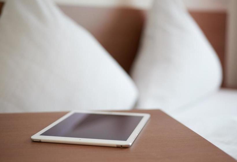 Mcdreams Hotel Düsseldorfcity 1