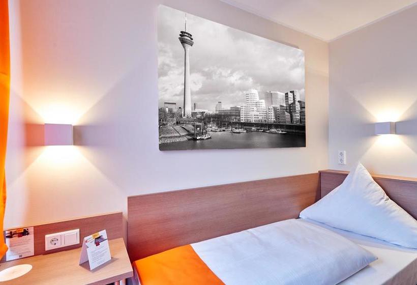 Mcdreams Hotel Düsseldorfcity 4