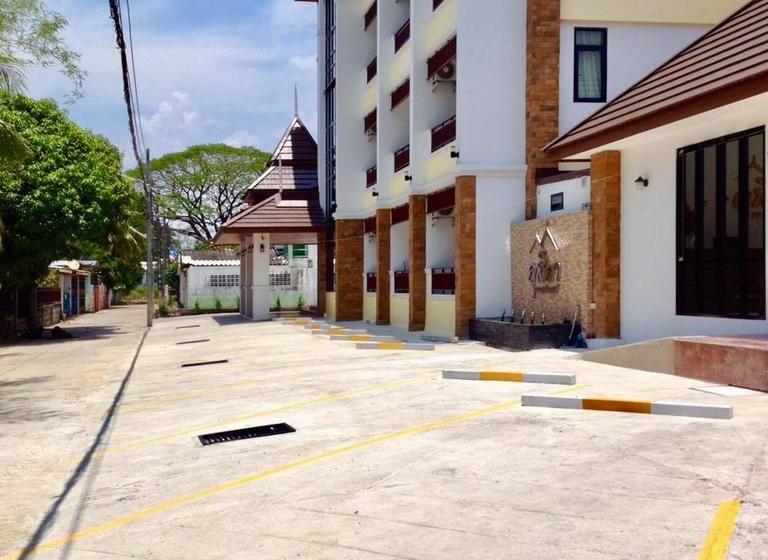 Hotel Dusita Residence 18