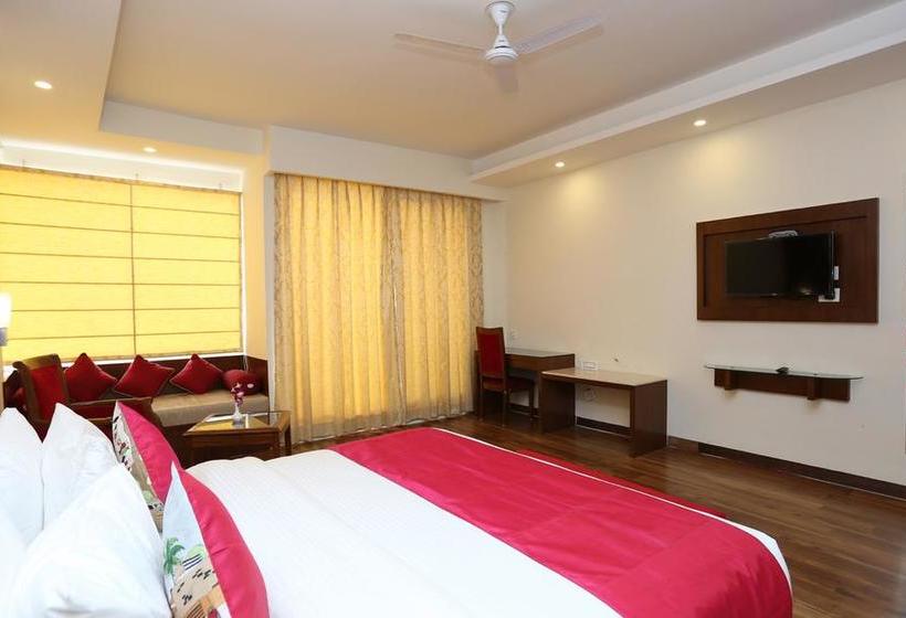 The Allure Grand Resort 18