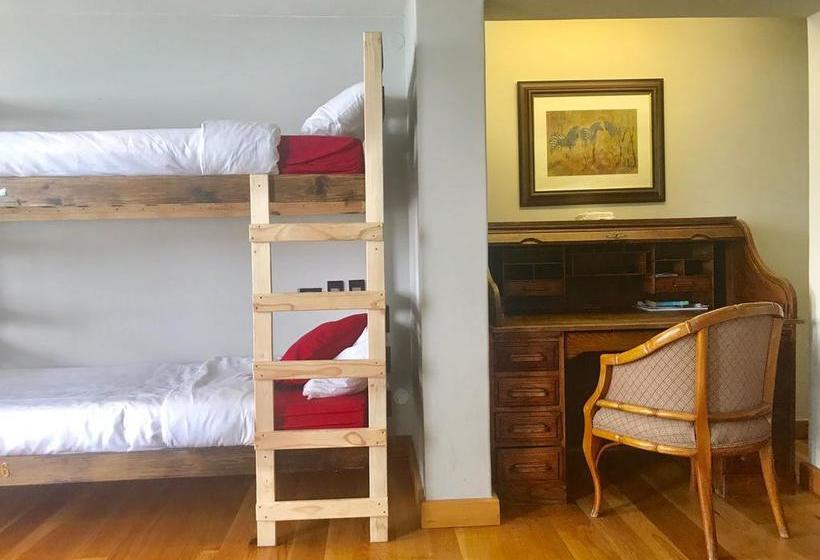 Hostel Awesome Backpackers 13