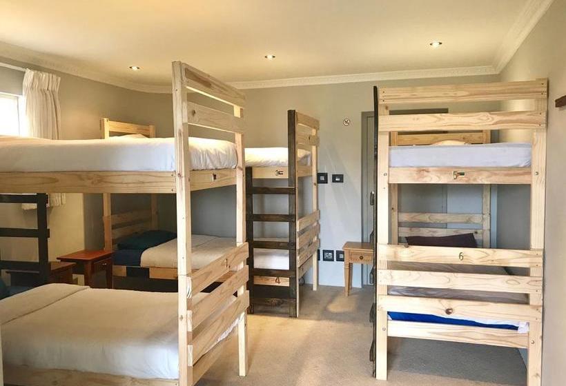 Hostel Awesome Backpackers 19