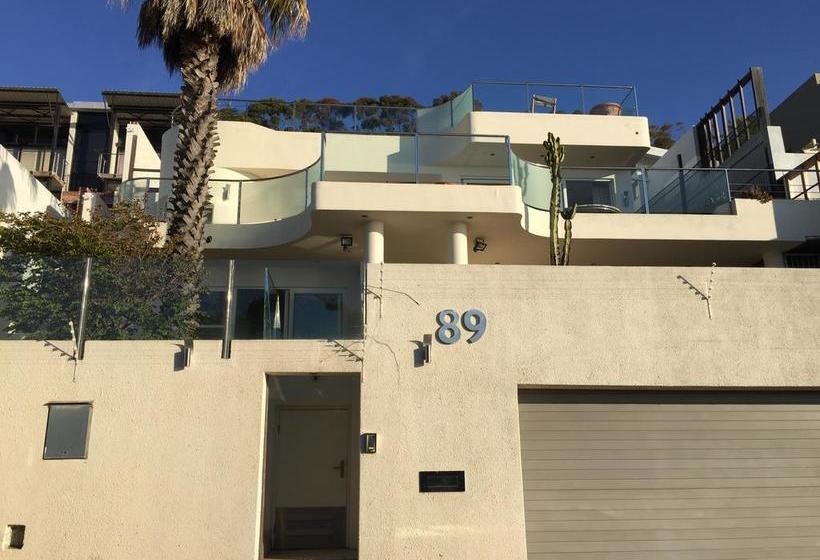 Hostel Awesome Backpackers 5