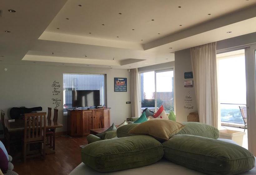 Hostel Awesome Backpackers 7