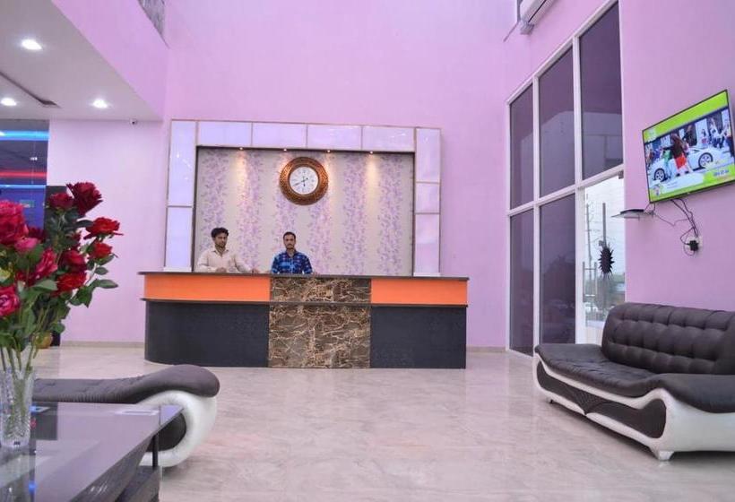 Hotel Sun Shine & Resort Satna 1