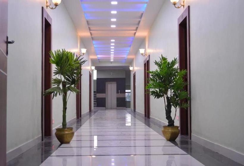 Hotel Sun Shine & Resort Satna 2