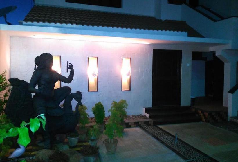 Resort Mount Retreat 16