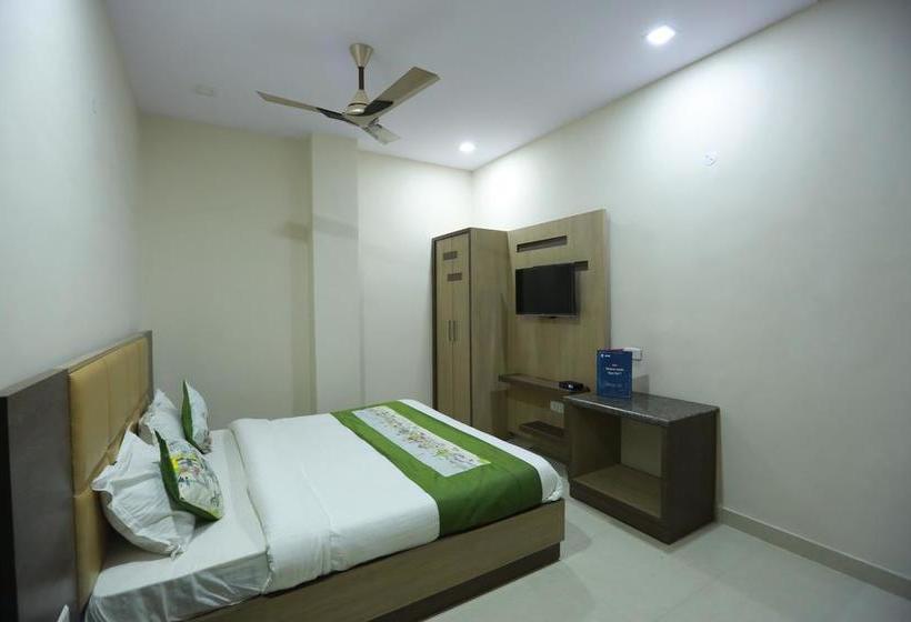 Hotel Oyo 9007 Royal Crown 17