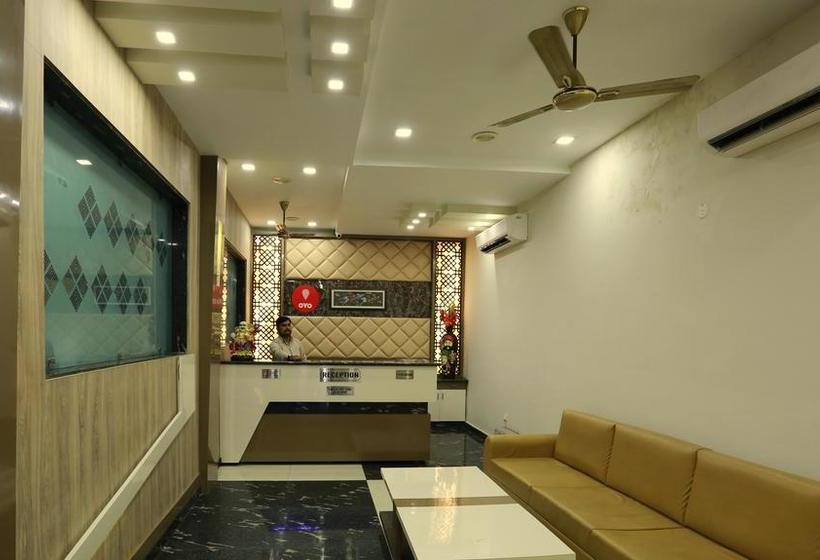 Hotel Oyo 9007 Royal Crown 5