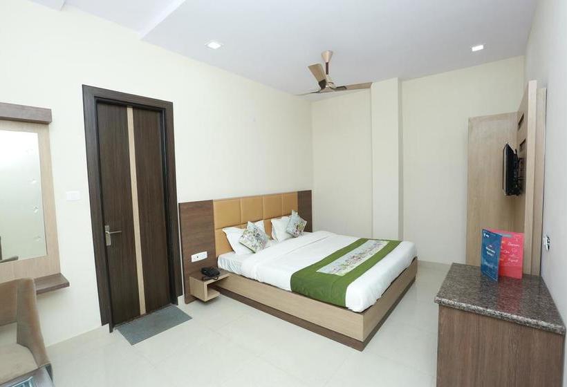 Hotel Oyo 9007 Royal Crown 9