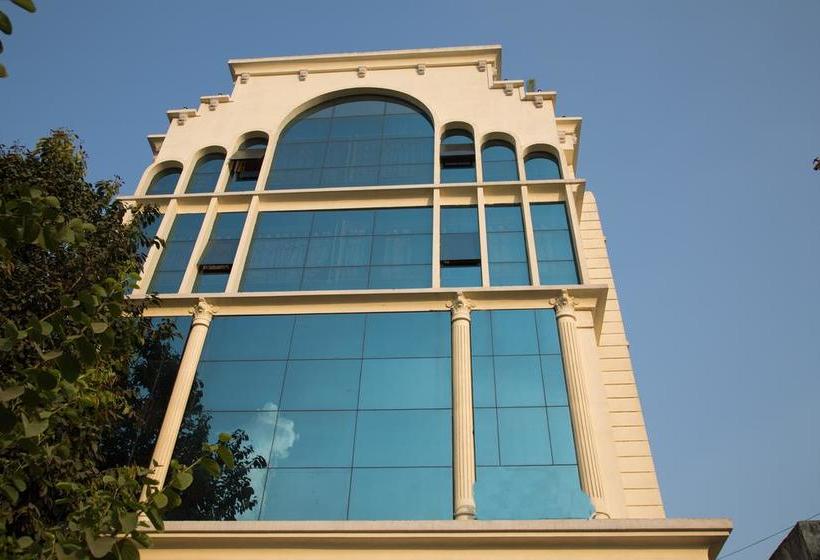 Oyo 2493 Hotel K P Inn