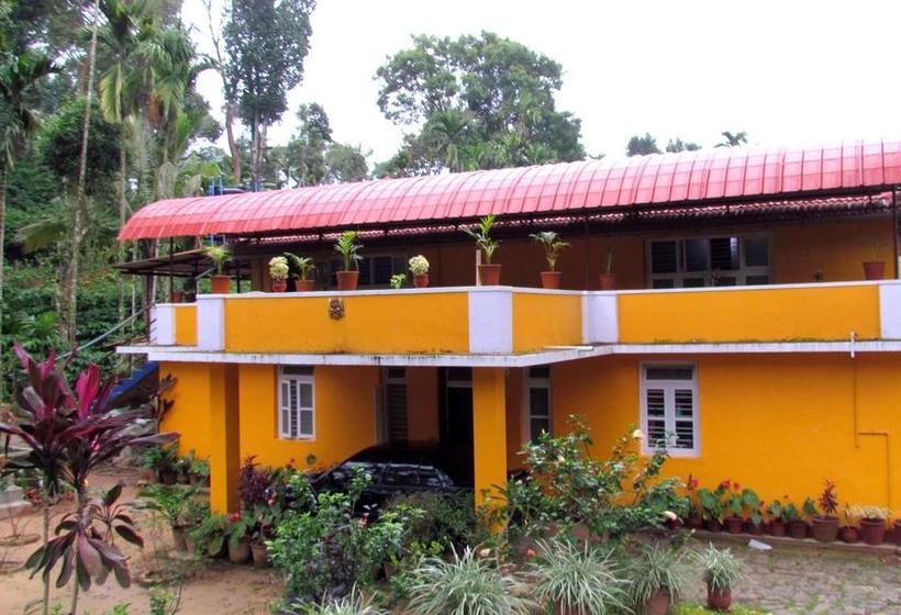 Bed and Breakfast O2 Estate Stay Virajpet Karnataka