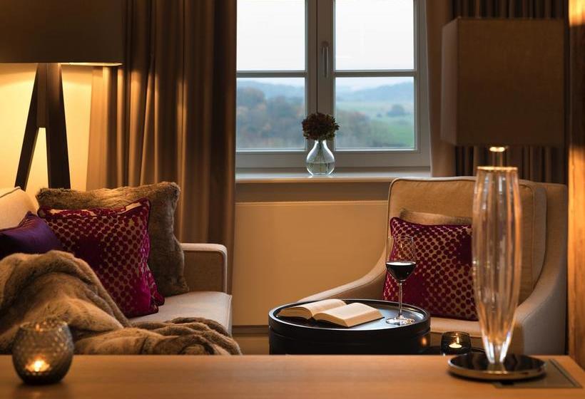 Hotel Brunnenhaus Schloss Landau 11