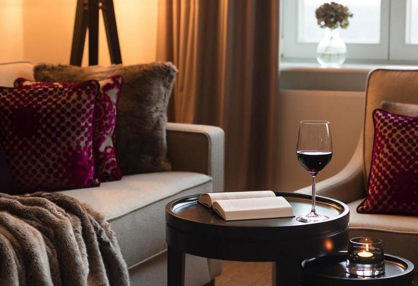 Hotel Brunnenhaus Schloss Landau 12