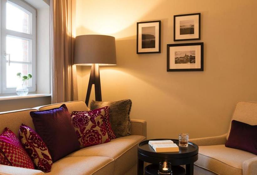 Hotel Brunnenhaus Schloss Landau 3