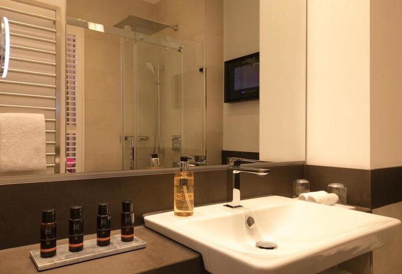 Hotel Brunnenhaus Schloss Landau 7