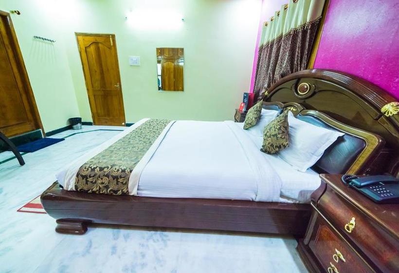 Hotel Oyo 9054 Velaga Inn 11