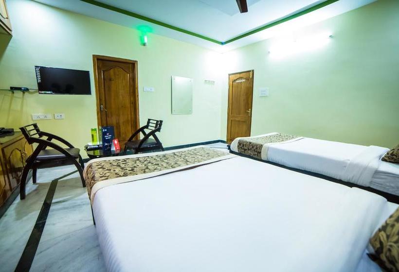 Hotel Oyo 9054 Velaga Inn 3