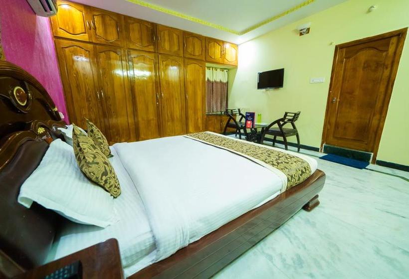 Hotel Oyo 9054 Velaga Inn 8